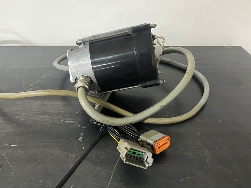 Liebherr A312 Li / A314 Li / A316 Li / A900B Li / A900C Li - Moteur: photos 2 Liebherr A312 Li / A314 Li / A316 Li / A900B Li / A900C Li - Moteur: photos 2