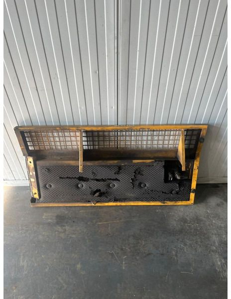 Liebherr A904 Li/A904C Li/R904/R904C - Pare-chocs: photos 2 Liebherr A904 Li/A904C Li/R904/R904C - Pare-chocs: photos 2