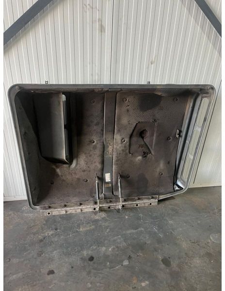 Liebherr A904C Li / A900C Li / A900C ZW / R904 / A900C Li / A900C / R900C Li / R904C - Capot: photos 5 Liebherr A904C Li / A900C Li / A900C ZW / R904 / A900C Li / A900C / R900C Li / R904C - Capot: photos 5