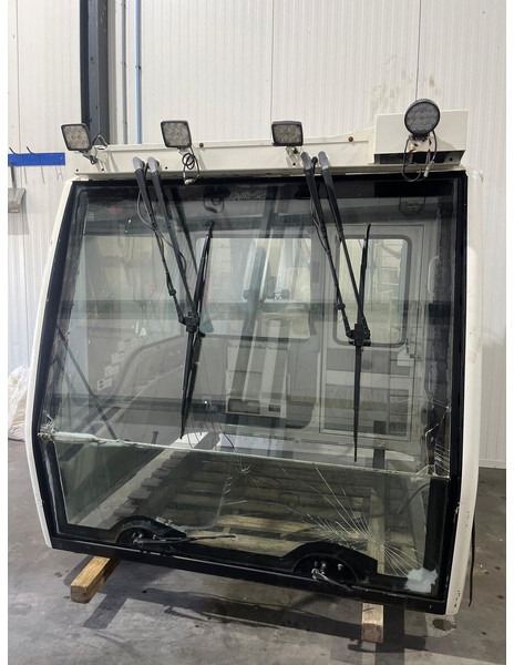 Liebherr EP934C, EP944C, EP954C, R964C, R974C R 964 C HD R 974 C HD - Cabine et intérieur: photos 3 Liebherr EP934C, EP944C, EP954C, R964C, R974C R 964 C HD R 974 C HD - Cabine et intérieur: photos 3