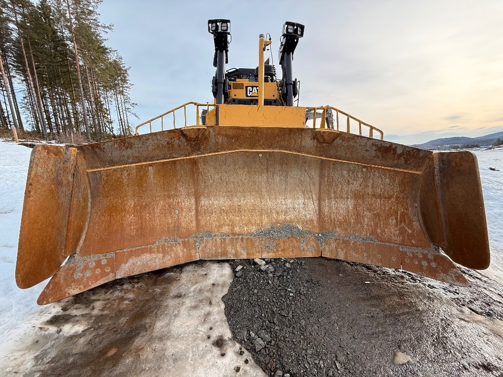 CAT D8T - Bulldozer: photos 3 CAT D8T - Bulldozer: photos 3