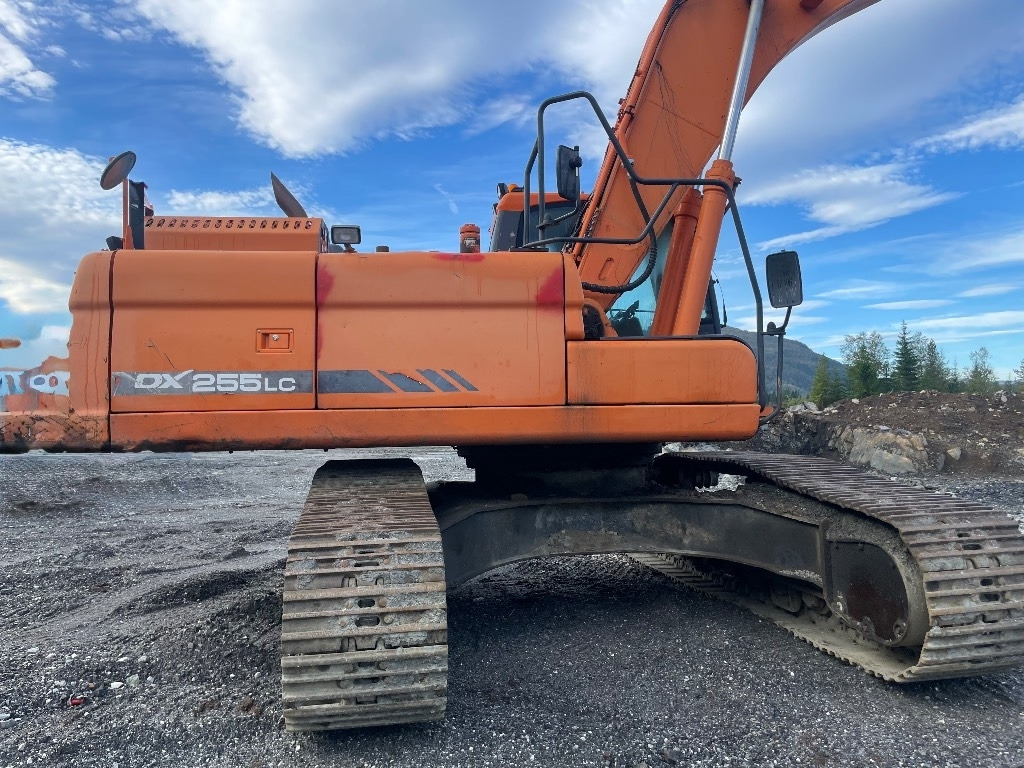 Doosan DX 255 LC-3 - Pelle sur chenille: photos 2 Doosan DX 255 LC-3 - Pelle sur chenille: photos 2
