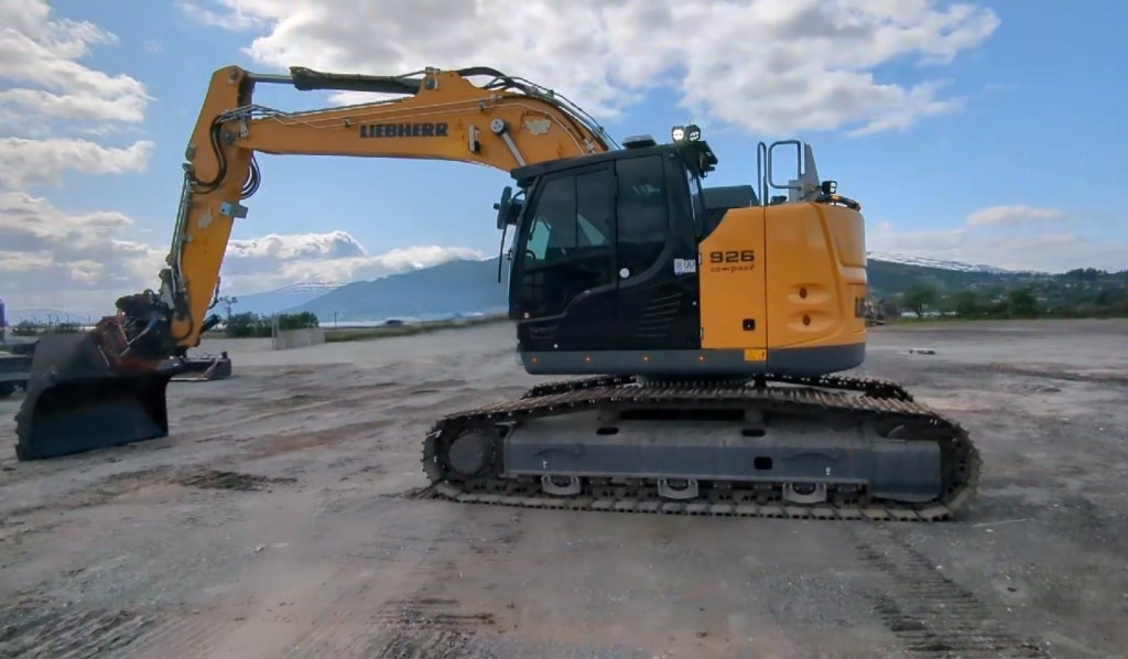 Liebherr R926 Compact LC - Pelle sur chenille: photos 2 Liebherr R926 Compact LC - Pelle sur chenille: photos 2