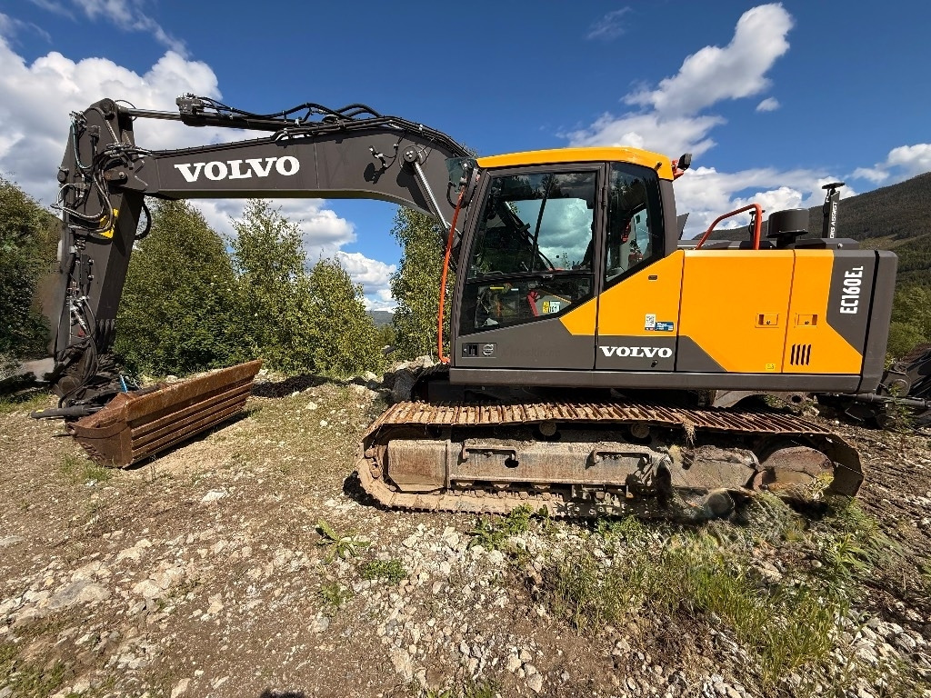 Volvo EC160EL - Pelle sur chenille: photos 1 Volvo EC160EL - Pelle sur chenille: photos 1