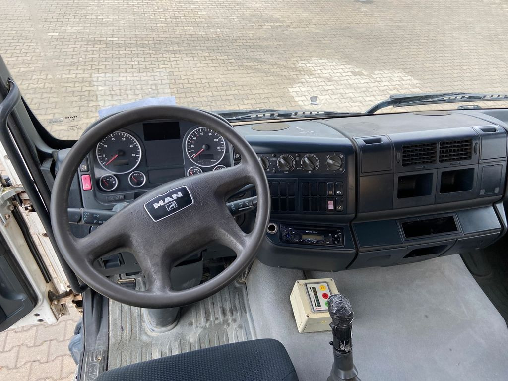 Camion malaxeur MAN TGA 32.360 STETTER 9M3: photos 9
