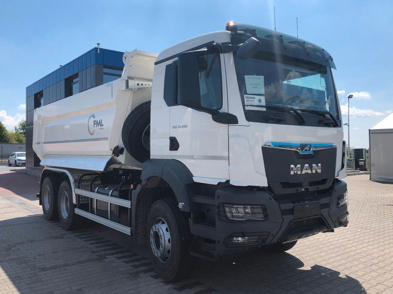 MAN TGS 33.400 6X4 EURO2 FML KIPPER 17,5M3 - Camion benne: photos 1 MAN TGS 33.400 6X4 EURO2 FML KIPPER 17,5M3 - Camion benne: photos 1