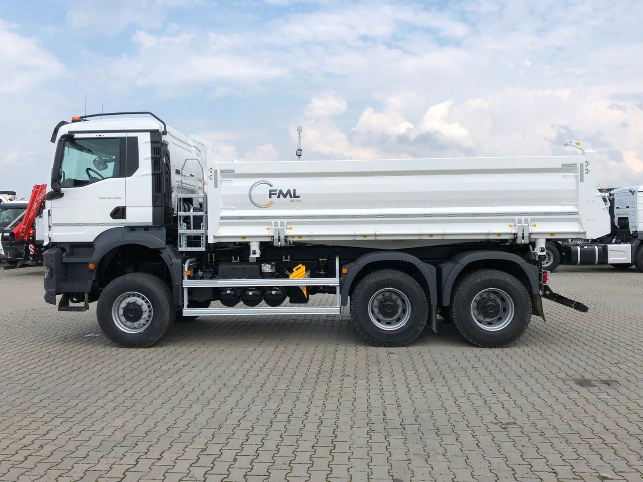 MAN TGS 33.480 6X6 FML Dreiseitenkipper - Camion benne: photos 4 MAN TGS 33.480 6X6 FML Dreiseitenkipper - Camion benne: photos 4