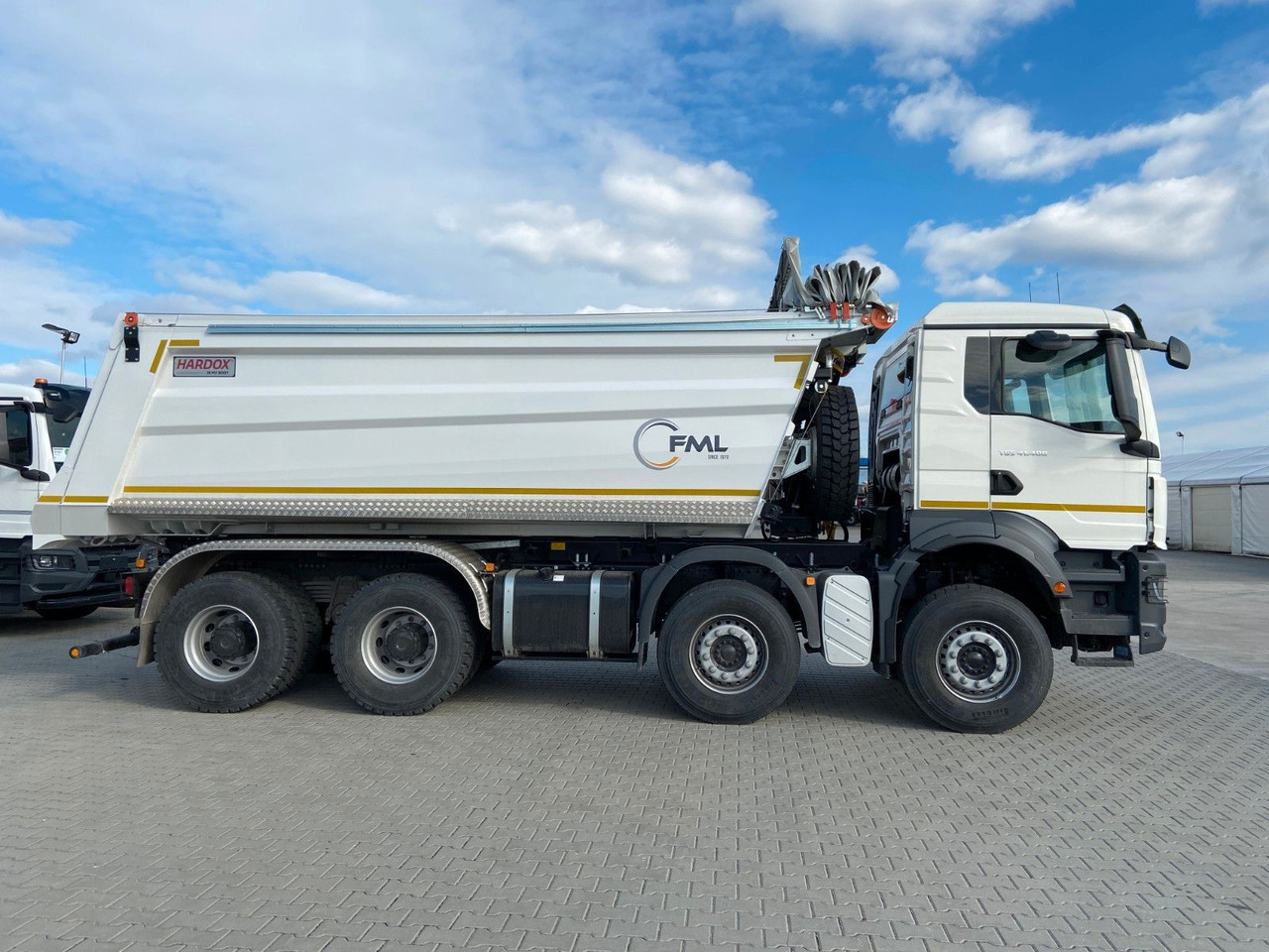 MAN TGS 41.400 8x4 EURO2 AUTOMAT TIPPER CR. SYSTEM - Camion benne: photos 4 MAN TGS 41.400 8x4 EURO2 AUTOMAT TIPPER CR. SYSTEM - Camion benne: photos 4