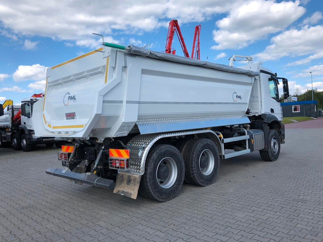 Mercedes-Benz AROCS 3340 6x4 FML KIPPPER HARDOX - Camion benne: photos 5 Mercedes-Benz AROCS 3340 6x4 FML KIPPPER HARDOX - Camion benne: photos 5