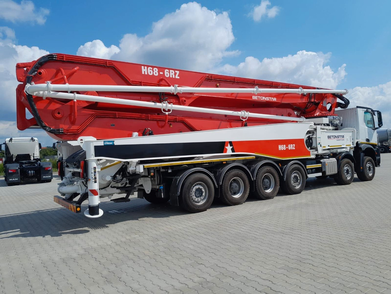 Mercedes-Benz AROCS 4451 BETONSTAR H68.20-6RZ - Camion pompe: photos 4 Mercedes-Benz AROCS 4451 BETONSTAR H68.20-6RZ - Camion pompe: photos 4