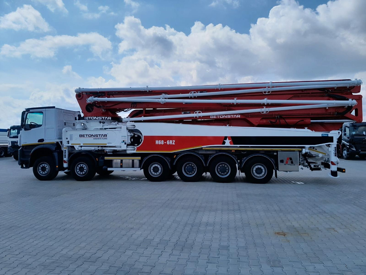 Mercedes-Benz AROCS 4451 BETONSTAR H68.20-6RZ - Camion pompe: photos 5 Mercedes-Benz AROCS 4451 BETONSTAR H68.20-6RZ - Camion pompe: photos 5