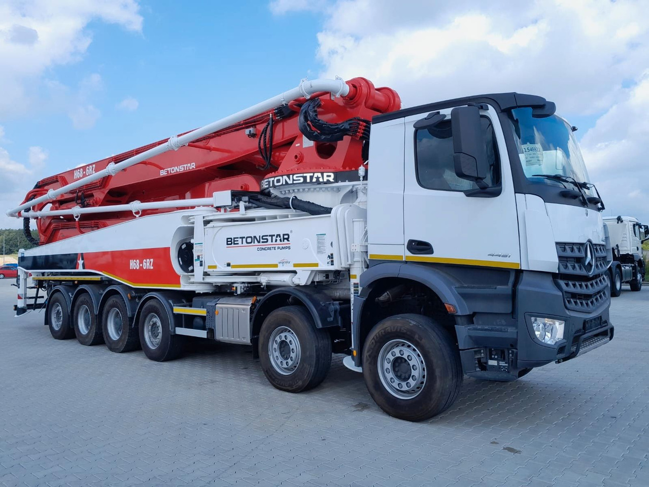 Mercedes-Benz AROCS 4451 BETONSTAR H68.20-6RZ - Camion pompe: photos 1 Mercedes-Benz AROCS 4451 BETONSTAR H68.20-6RZ - Camion pompe: photos 1