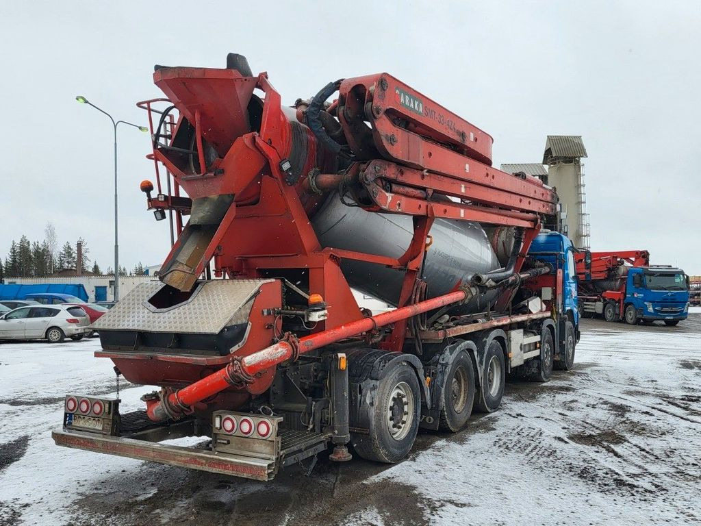 Volvo FMX 460 SARAKA SMT-33- 4Z4 9 M3 MIXER - Camion pompe: photos 4 Volvo FMX 460 SARAKA SMT-33- 4Z4 9 M3 MIXER - Camion pompe: photos 4