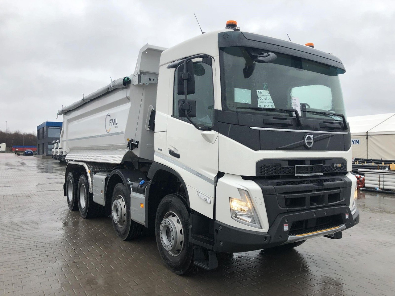 Volvo FMX 500 8x4 FML KIPPER - Camion benne: photos 1 Volvo FMX 500 8x4 FML KIPPER - Camion benne: photos 1
