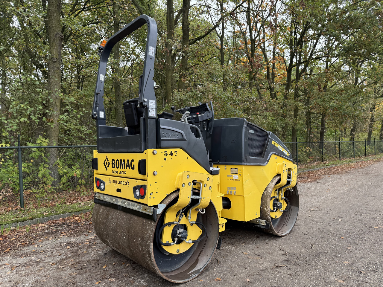 BOMAG BW138AD-5 - Compacteur à pieds de mouton/ Monocylindre: photos 4 BOMAG BW138AD-5 - Compacteur à pieds de mouton/ Monocylindre: photos 4