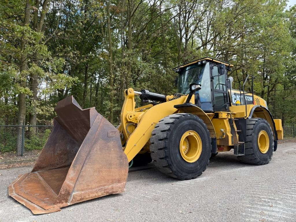 CAT 972 M - Chargeuse sur pneus: photos 1 CAT 972 M - Chargeuse sur pneus: photos 1