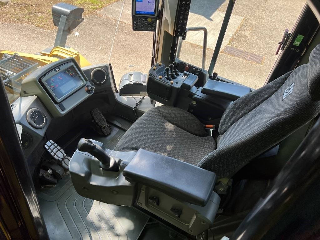 Chargeuse sur pneus CAT 972 M: photos 8