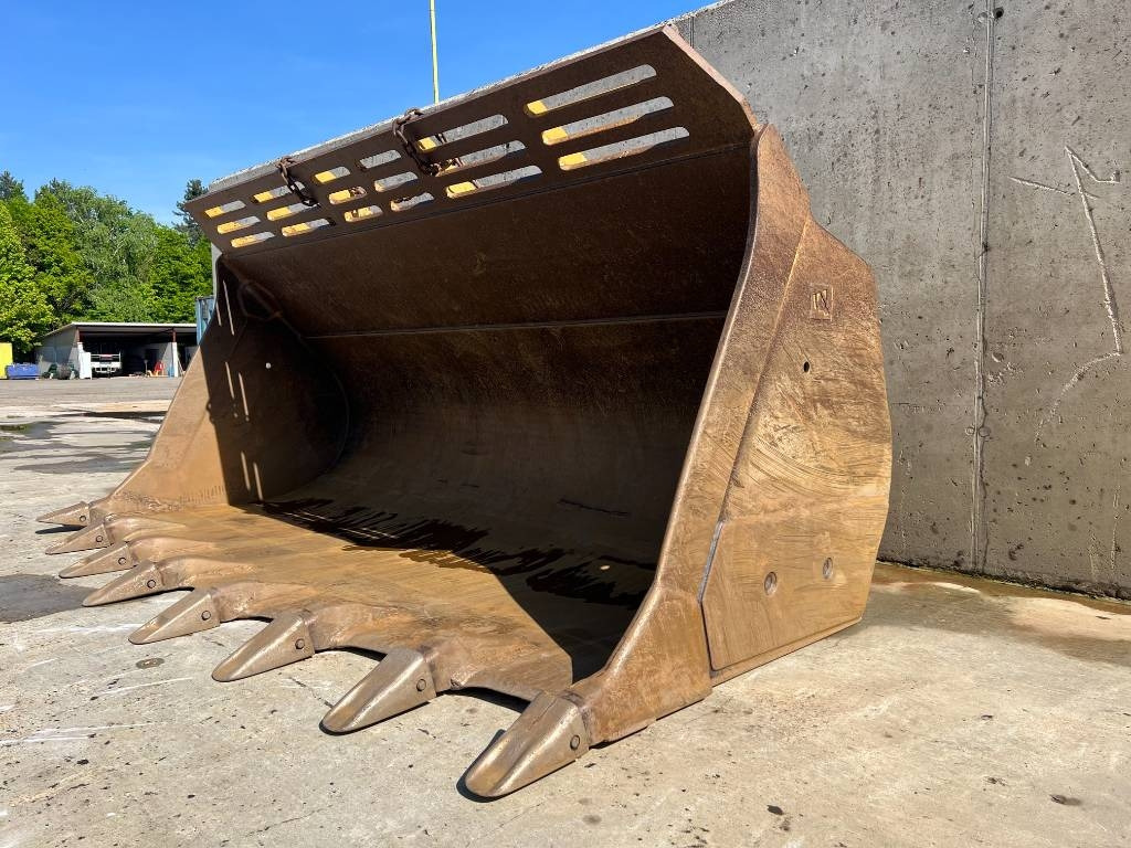 CAT 980 bucket - Godet pour Engins de chantier: photos 1 CAT 980 bucket - Godet pour Engins de chantier: photos 1