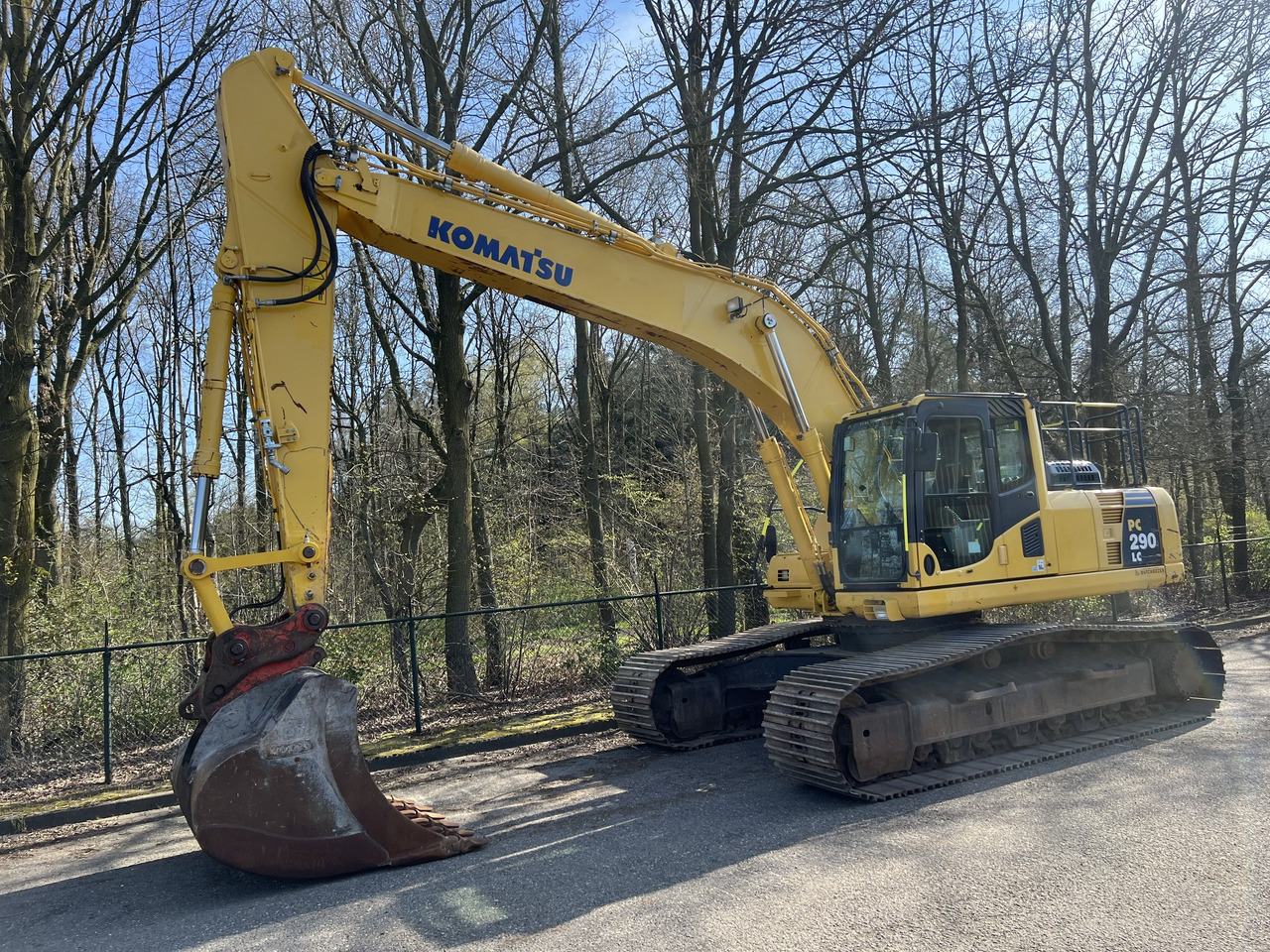KOMATSU PC290 LC-8 NO Adblue - Pelle sur chenille: photos 1 KOMATSU PC290 LC-8 NO Adblue - Pelle sur chenille: photos 1
