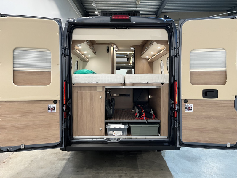 Carthago MALIBU VAN 640 LE GT Skyview 160 PK Automaat / Dakairco / Compleet Als Nieuw ! / 17.200 KM !! - Fourgon aménagé: photos 3 Carthago MALIBU VAN 640 LE GT Skyview 160 PK Automaat / Dakairco / Compleet Als Nieuw ! / 17.200 KM !! - Fourgon aménagé: photos 3