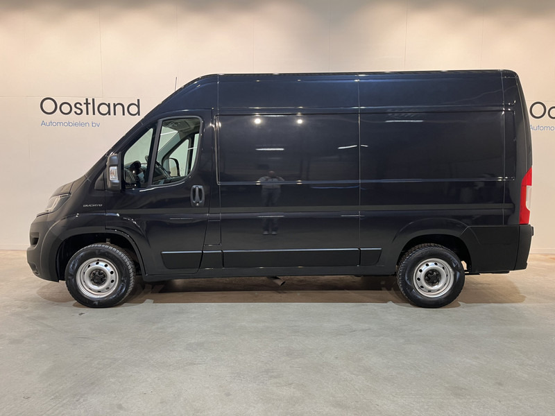 Fiat Ducato 2.3 MultiJet L2H2 120 PK / Euro 6 / Airco / Camera / Cruise Control / Trekhaak / Navigatie / 3-Zits / 72.600 KM !! - Fourgonnette: photos 2 Fiat Ducato 2.3 MultiJet L2H2 120 PK / Euro 6 / Airco / Camera / Cruise Control / Trekhaak / Navigatie / 3-Zits / 72.600 KM !! - Fourgonnette: photos 2