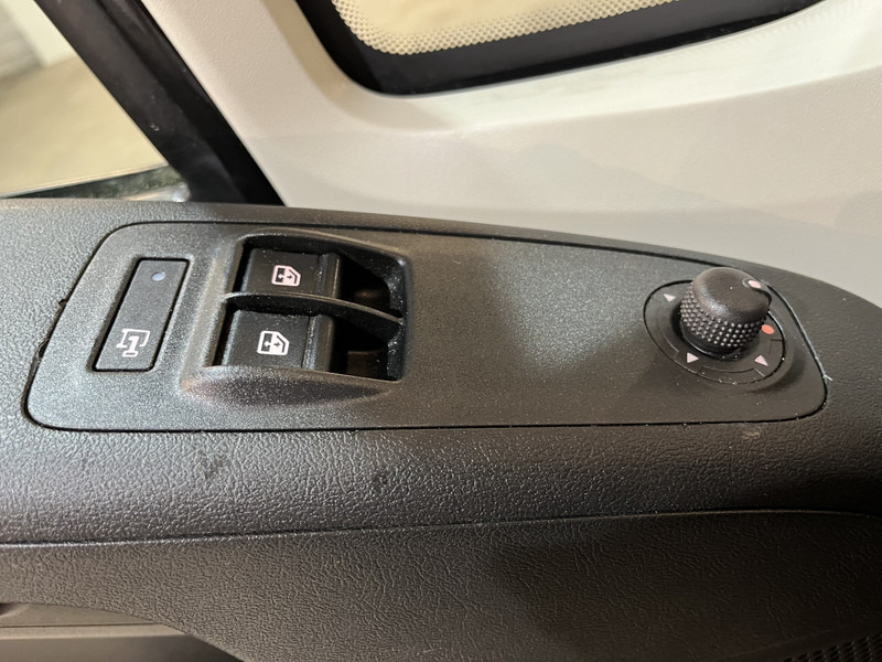 Fourgonnette Fiat Ducato 2.3 MultiJet L2H2 120 PK / Euro 6 / Airco / Camera / Cruise Control / Trekhaak / Navigatie / 3-Zits / 72.600 KM !!: photos 11