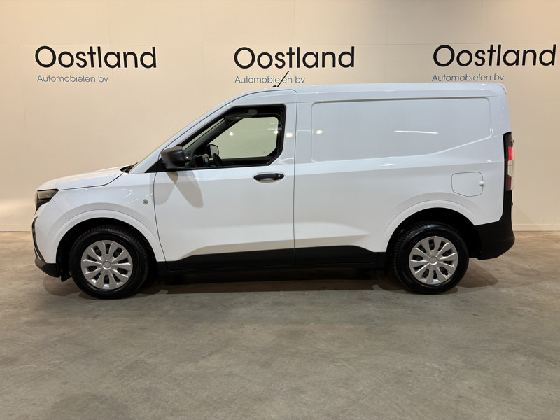 Ford Transit Courier 1.0 EcoBoost Trend Benzine / Winterpack / Airco / Cruisecontrol / Carplay / Camera / 13.100 KM !! - Fourgonnette: photos 4 Ford Transit Courier 1.0 EcoBoost Trend Benzine / Winterpack / Airco / Cruisecontrol / Carplay / Camera / 13.100 KM !! - Fourgonnette: photos 4