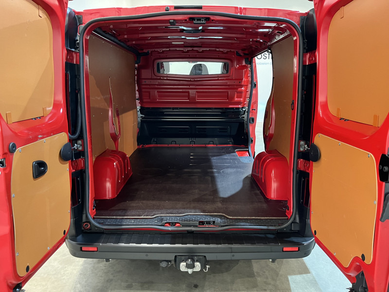 Renault Trafic 2.0 dCi 170 PK L1H1 / Euro 6 / Airco / Cruise Control / PDC / CarPlay / Navigatie / Trekhaak / LED / 3-Zits - Fourgonnette: photos 5 Renault Trafic 2.0 dCi 170 PK L1H1 / Euro 6 / Airco / Cruise Control / PDC / CarPlay / Navigatie / Trekhaak / LED / 3-Zits - Fourgonnette: photos 5