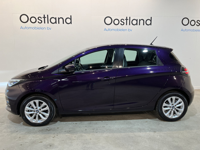 Renault ZOE R110 Experience 52 kWh (Huuraccu) / CarPlay / Camera / Airco / Cruise Control / LMV / Navigatie / 11.000 KM !! Prijs ex BTW € 11.500,- - Voiture à hayon: photos 3 Renault ZOE R110 Experience 52 kWh (Huuraccu) / CarPlay / Camera / Airco / Cruise Control / LMV / Navigatie / 11.000 KM !! Prijs ex BTW € 11.500,- - Voiture à hayon: photos 3