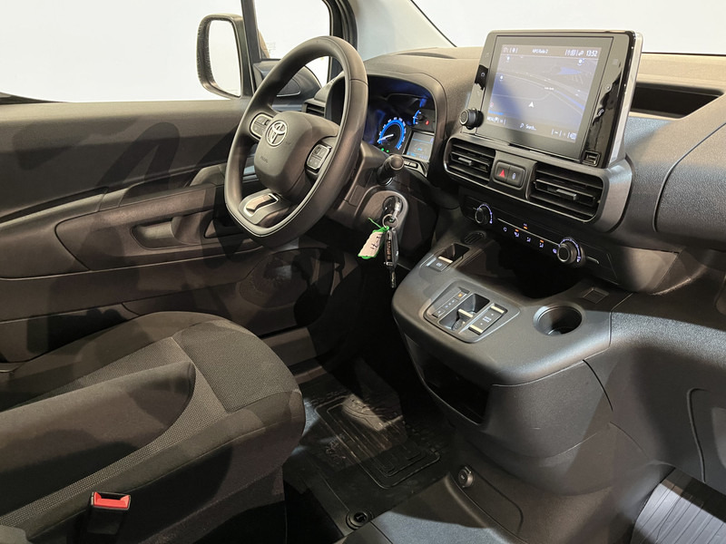 Toyota PROACE CITY Electric Live 50 kWh / 100% elektrisch !! / CCS Snellader / Airco / Cruise Control / CarPlay / Camera / Navigatie / 18.100 KM !! - Fourgonnette, Utilitaire électrique: photos 3 Toyota PROACE CITY Electric Live 50 kWh / 100% elektrisch !! / CCS Snellader / Airco / Cruise Control / CarPlay / Camera / Navigatie / 18.100 KM !! - Fourgonnette, Utilitaire électrique: photos 3
