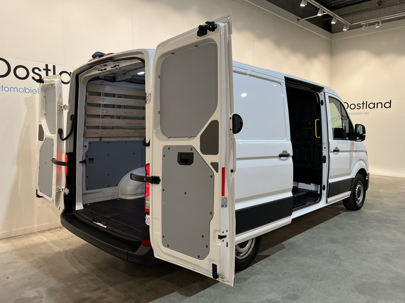 Volkswagen Crafter 30 2.0 TDI L3H2 140 PK Automaat / Euro 6 / Airco / Cruise Control / Camera / CarPlay / 3-Zits / 18.500 KM !! - Fourgonnette: photos 4 Volkswagen Crafter 30 2.0 TDI L3H2 140 PK Automaat / Euro 6 / Airco / Cruise Control / Camera / CarPlay / 3-Zits / 18.500 KM !! - Fourgonnette: photos 4