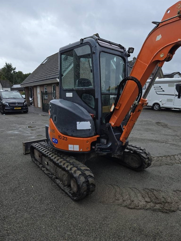 Hitachi ZX 35 U-2 - Mini pelle: photos 5 Hitachi ZX 35 U-2 - Mini pelle: photos 5