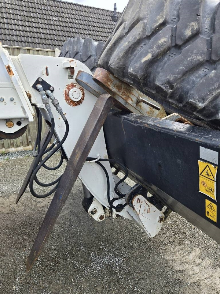 Terex Telelift 4017 - Chariot télescopique: photos 3 Terex Telelift 4017 - Chariot télescopique: photos 3