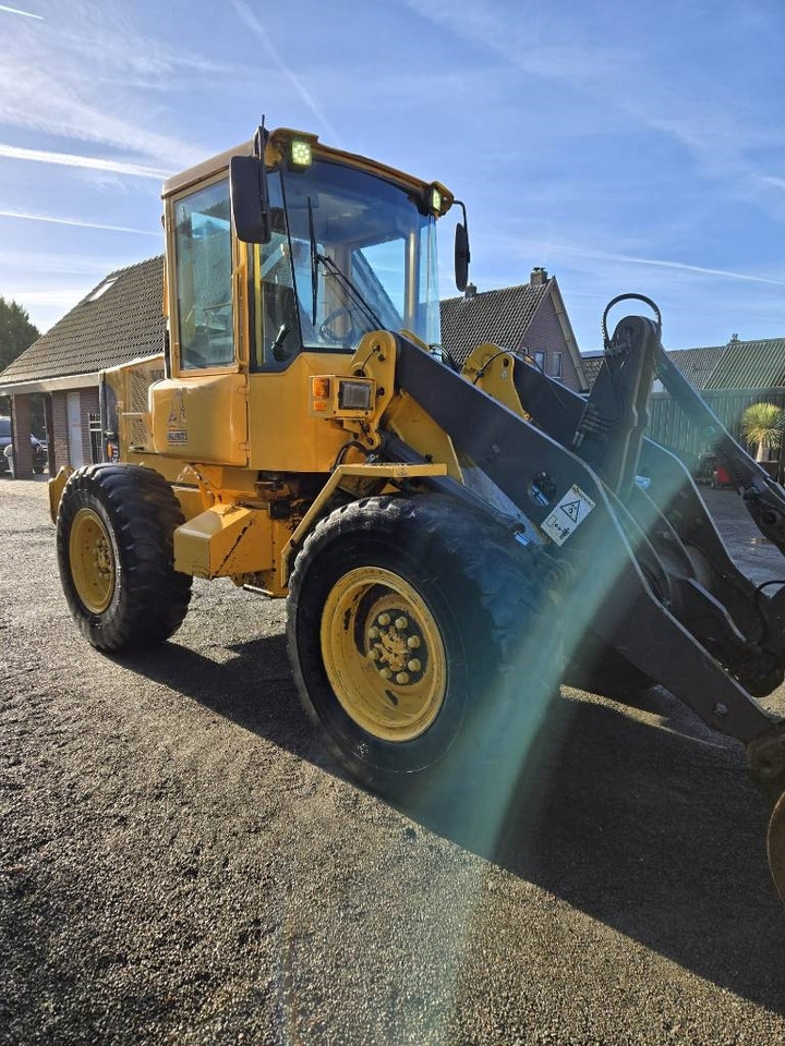 Volvo L 50 E - Chargeuse sur pneus: photos 5 Volvo L 50 E - Chargeuse sur pneus: photos 5