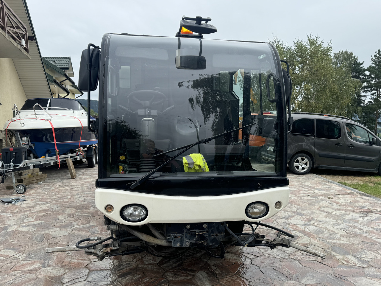 MATHIEU Grand Aquadyne 4000 water truck sprayer HP washer - Balayeuse de voirie: photos 4 MATHIEU Grand Aquadyne 4000 water truck sprayer HP washer - Balayeuse de voirie: photos 4