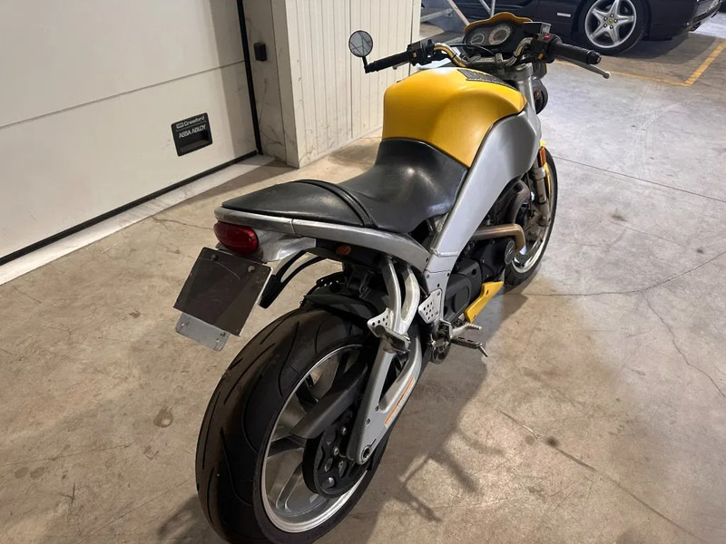 Buell XB9S Lightning - Motocyclette: photos 3 Buell XB9S Lightning - Motocyclette: photos 3