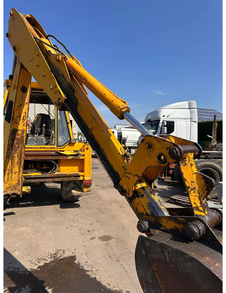 JCB 3CX 4x4 - Tractopelle: photos 5 JCB 3CX 4x4 - Tractopelle: photos 5