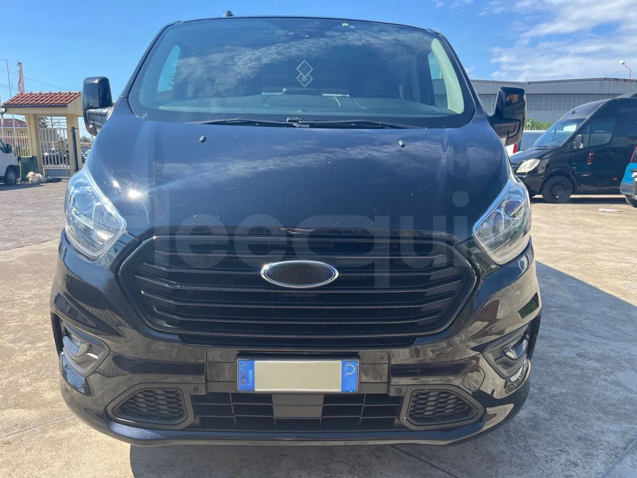 Ford Tourneo Custom - Minibus, Transport de personnes: photos 2 Ford Tourneo Custom - Minibus, Transport de personnes: photos 2
