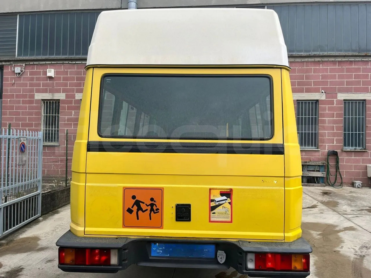 Iveco A45E10 - Bus scolaire: photos 4 Iveco A45E10 - Bus scolaire: photos 4