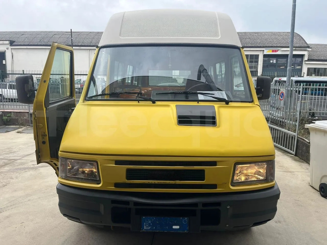 Iveco A45E10 - Bus scolaire: photos 1 Iveco A45E10 - Bus scolaire: photos 1