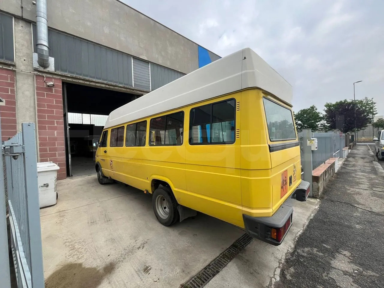 Iveco A45E10 - Bus scolaire: photos 5 Iveco A45E10 - Bus scolaire: photos 5