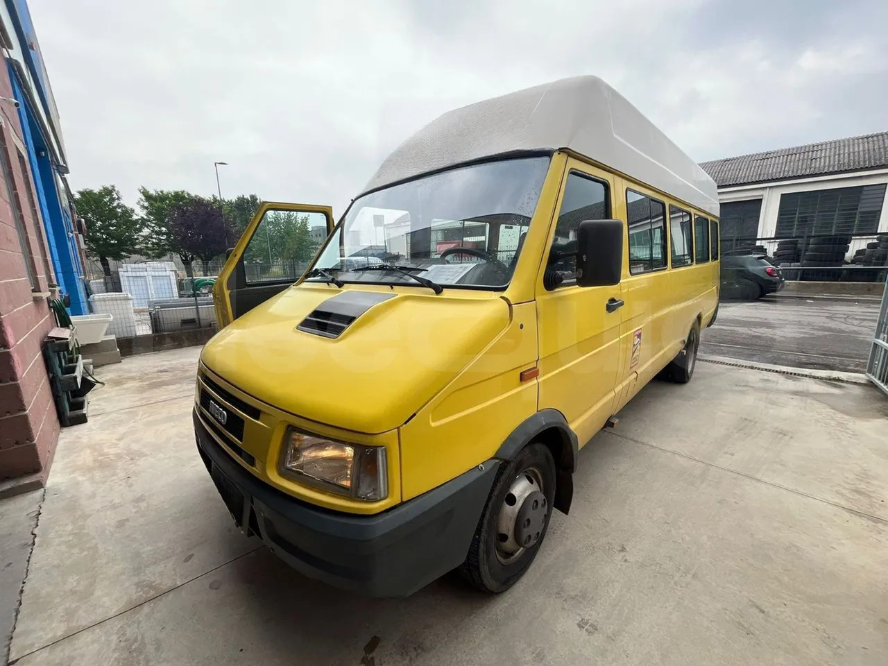 Iveco A45E10 - Bus scolaire: photos 3 Iveco A45E10 - Bus scolaire: photos 3
