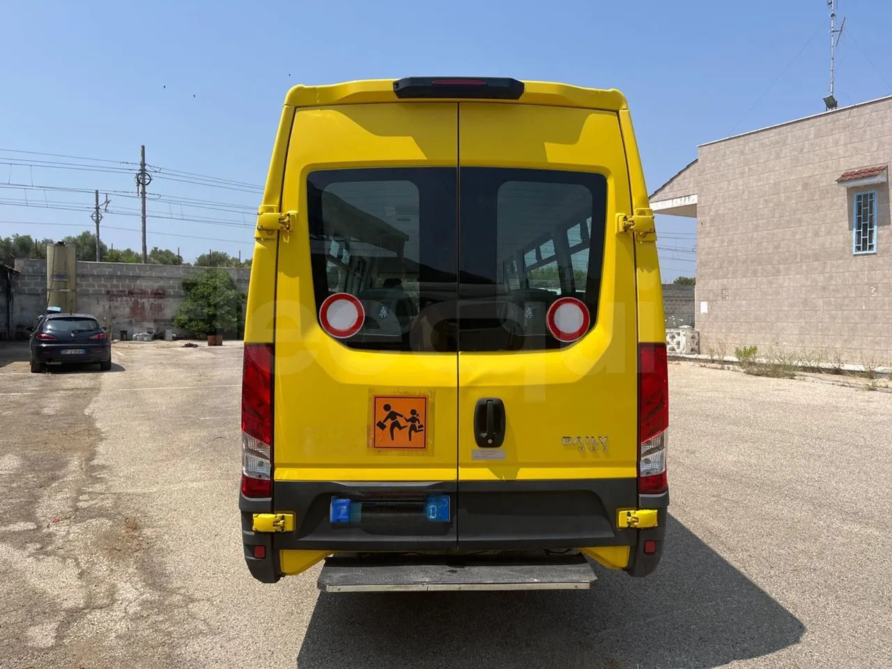 Iveco Daily - Bus scolaire: photos 5 Iveco Daily - Bus scolaire: photos 5