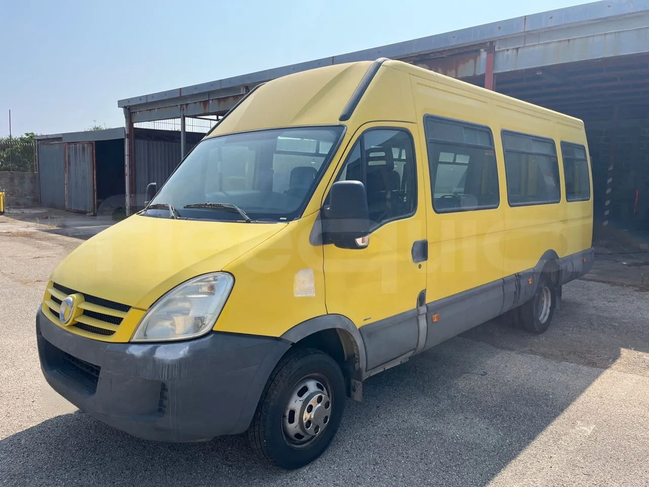Iveco Daily - Bus scolaire: photos 4 Iveco Daily - Bus scolaire: photos 4