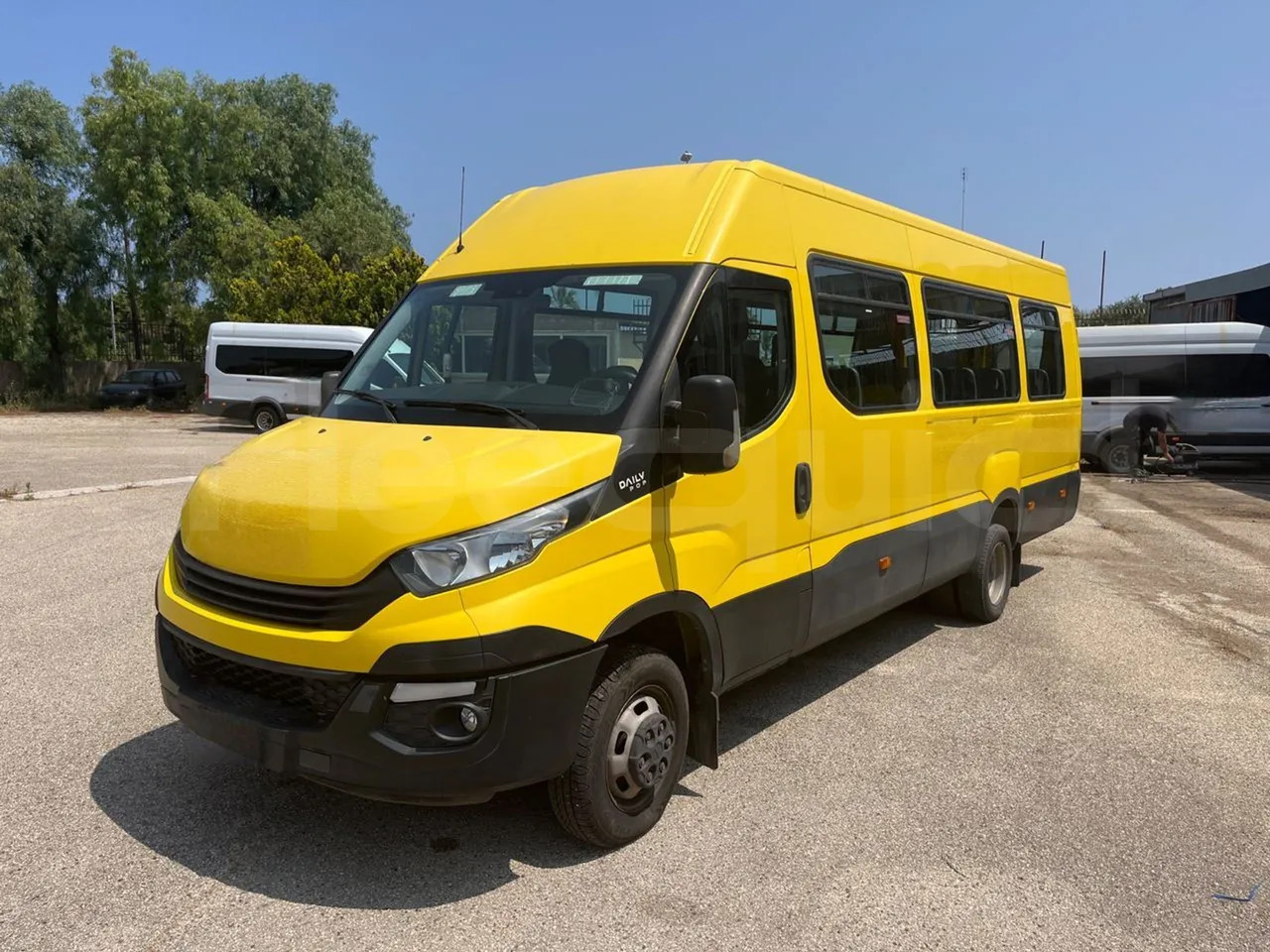 Iveco Daily - Bus scolaire: photos 4 Iveco Daily - Bus scolaire: photos 4