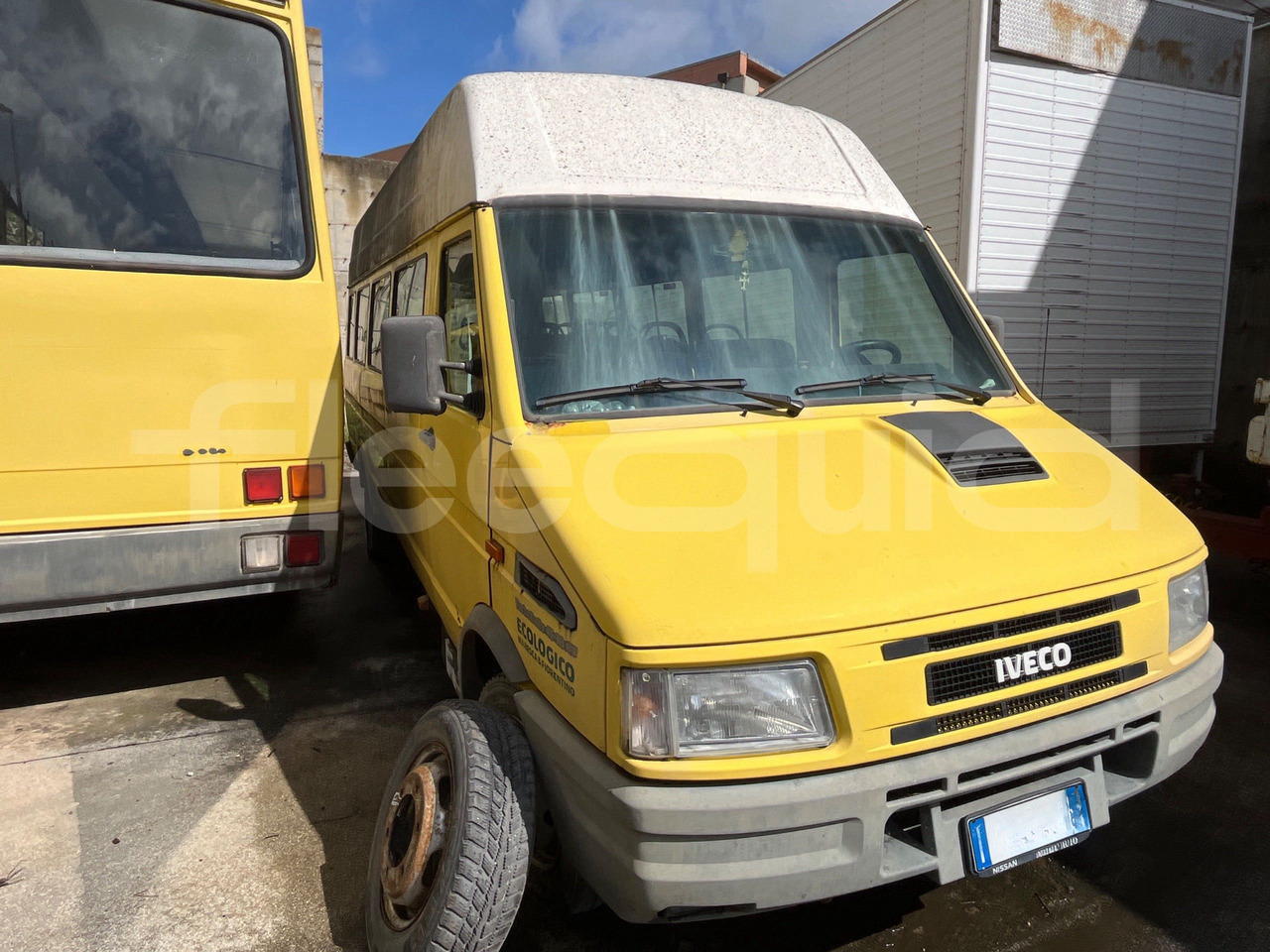 Iveco Turbo Daily - Bus scolaire: photos 1 Iveco Turbo Daily - Bus scolaire: photos 1
