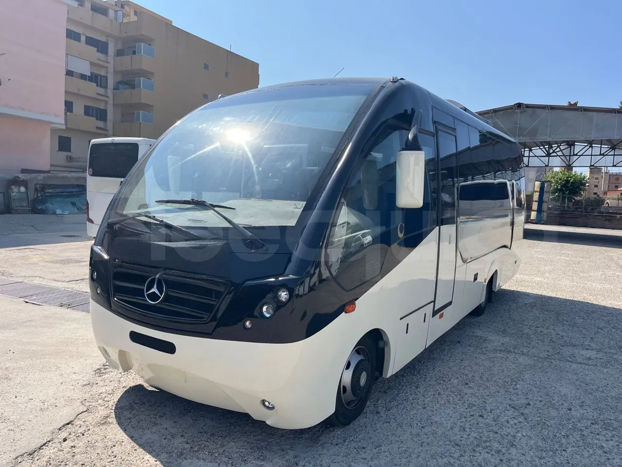 Mercedes-Benz MB 818 S - Autocar: photos 4 Mercedes-Benz MB 818 S - Autocar: photos 4