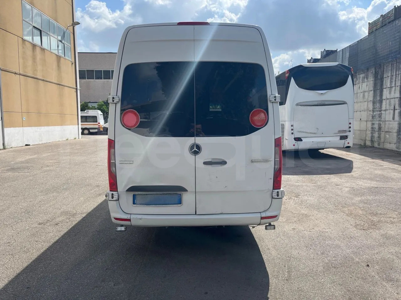 Mercedes-Benz Sprinter - Autocar: photos 5 Mercedes-Benz Sprinter - Autocar: photos 5