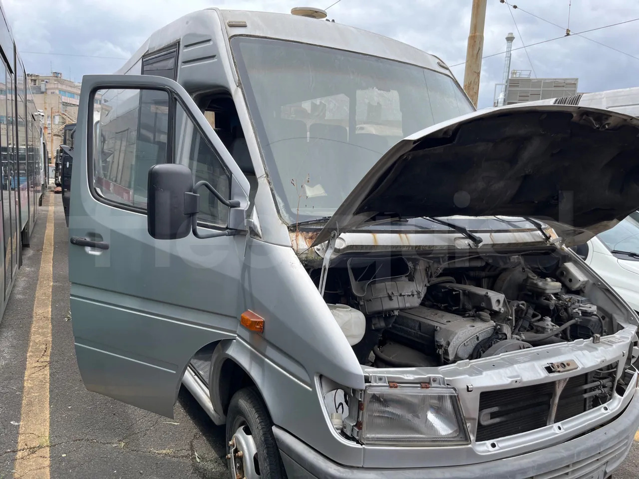 N. 2 Mercedes-Benz 414T - Minibus, Transport de personnes: photos 1 N. 2 Mercedes-Benz 414T - Minibus, Transport de personnes: photos 1