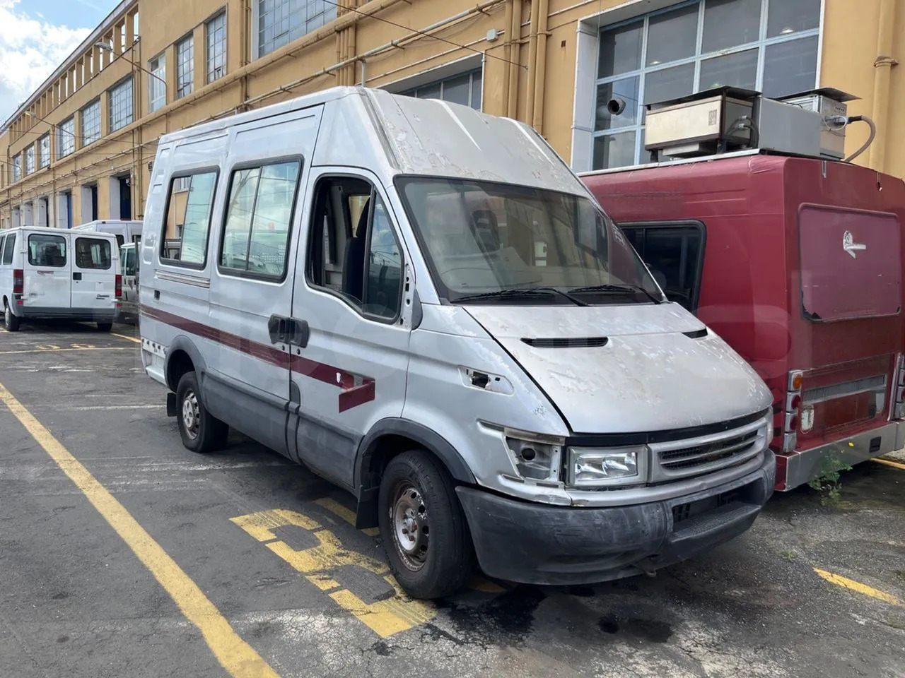 N.6Iveco Daily - Minibus, Transport de personnes: photos 1 N.6Iveco Daily - Minibus, Transport de personnes: photos 1